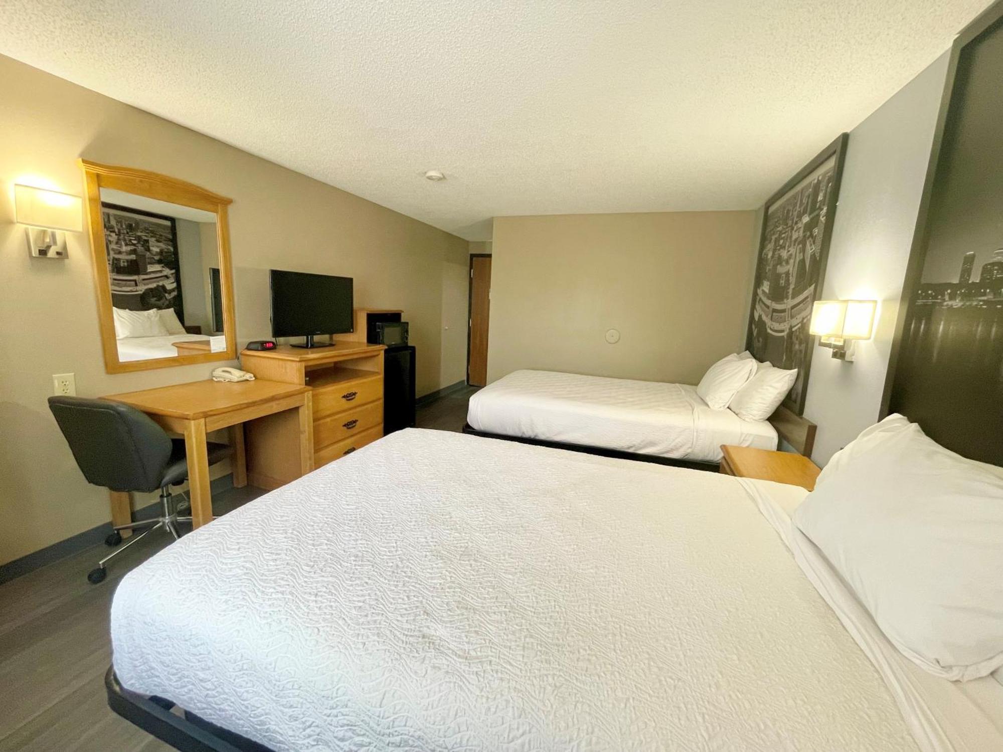 Super 8 By Wyndham St. Clair Mo Hotel Saint Clair Ngoại thất bức ảnh